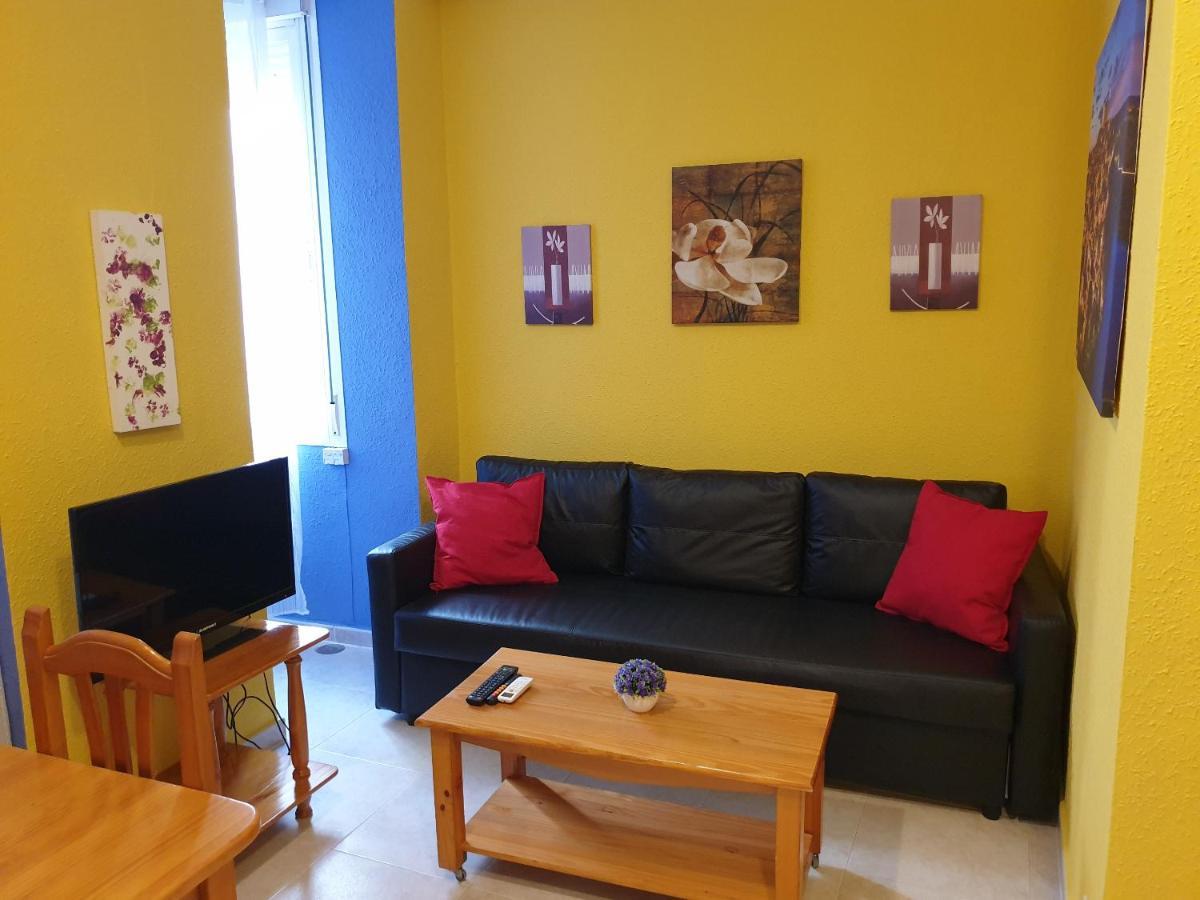 Apartamentos Dana Sol Madrid Buitenkant foto